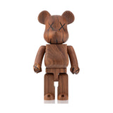 KAWS x BEARBRICK BWWT 400 %, 2005 Figurine en bois Karimoku
